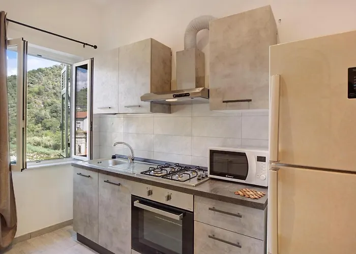 G House * Dolceacqua